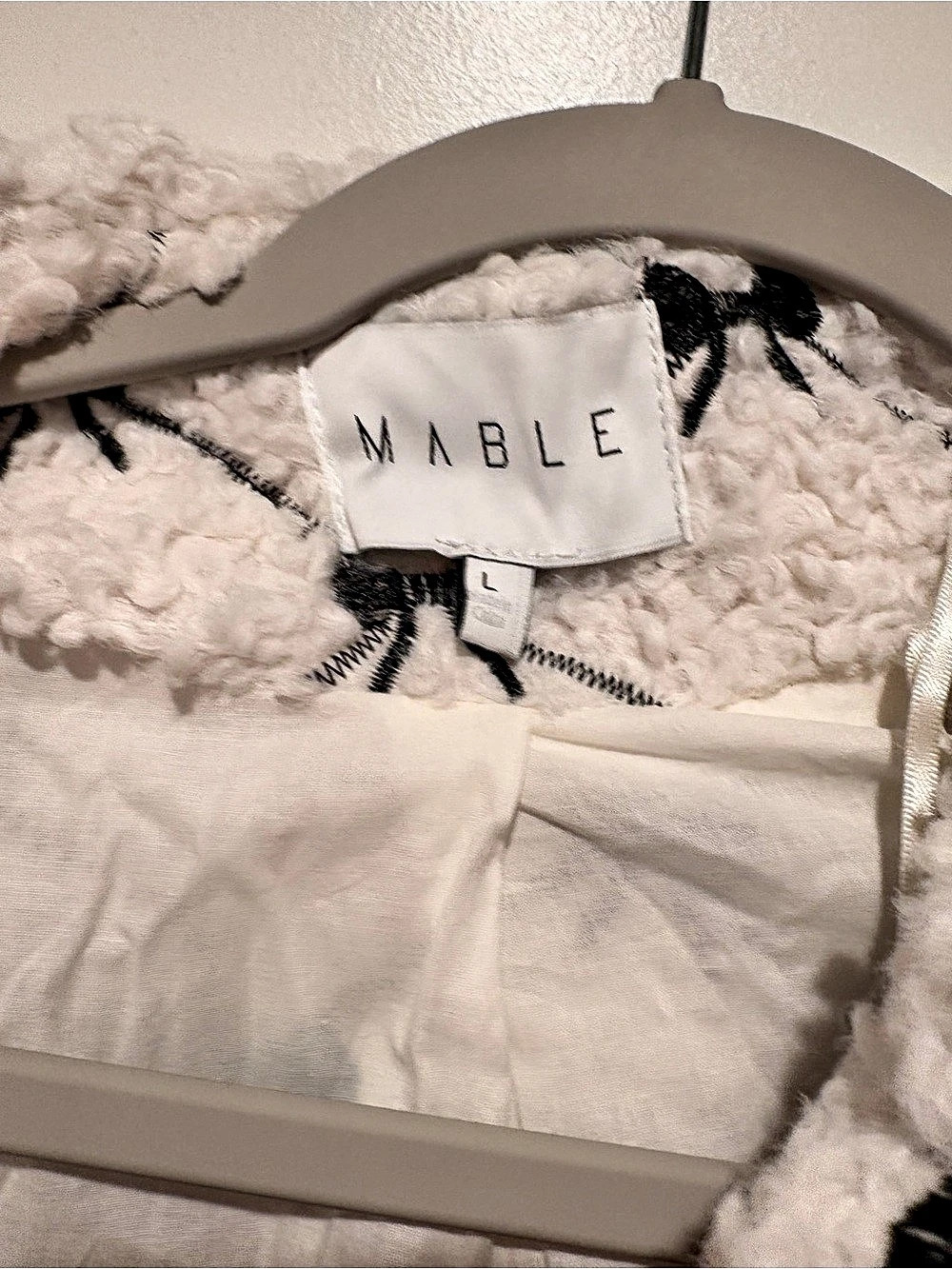 Anthropologie MABLE Bow-Embroidered Quilted Sherpa Jacket Bow Pattern Teddy Jack - Picture 4 of 4